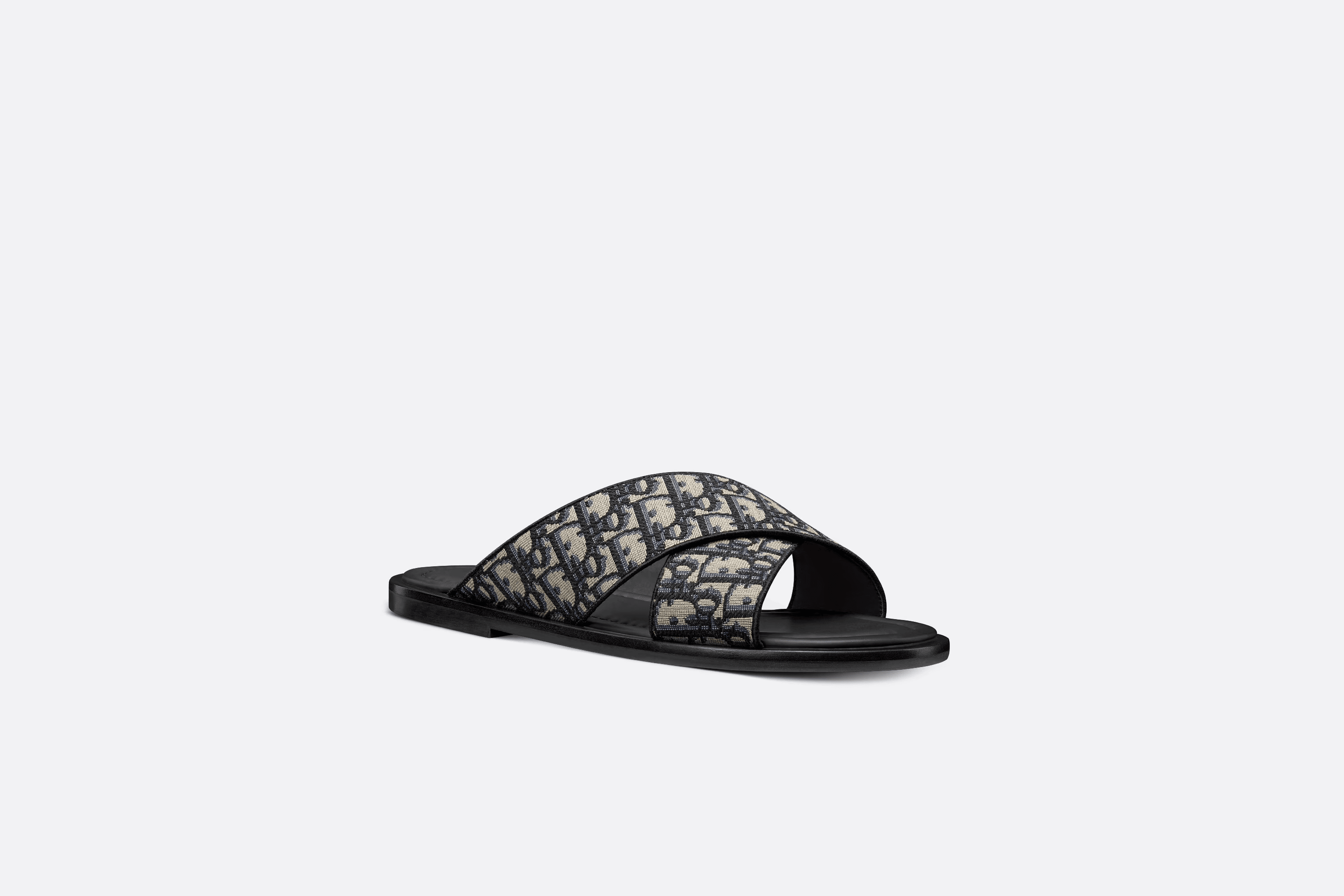 Sandals & Slippers